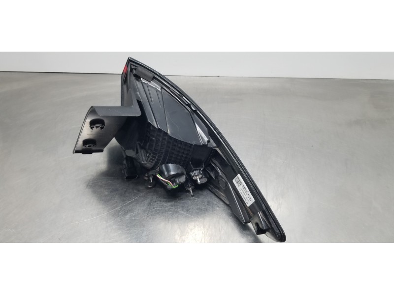 Recambio de piloto trasero izquierdo interior para hyundai tucson tecno sky referencia OEM IAM 92401N7000  