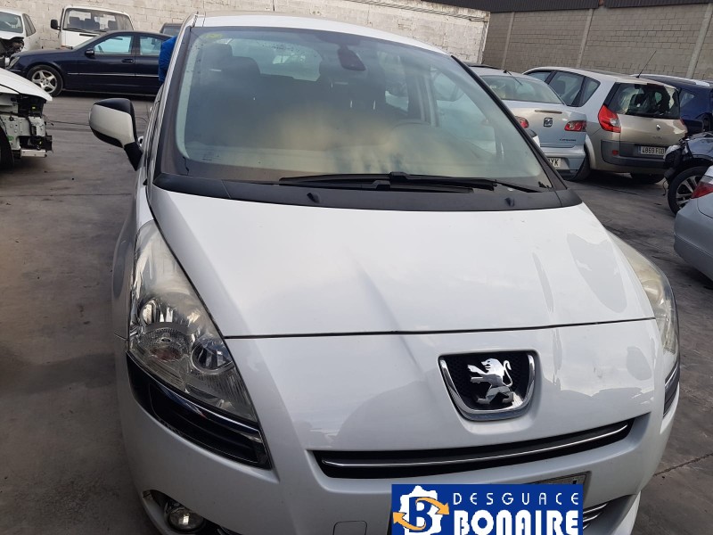 peugeot 5008 del año 2013