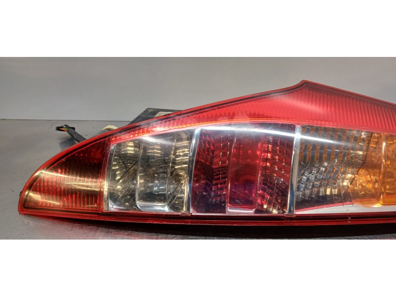 Recambio de piloto trasero izquierdo para fiat ulysse (179) 2.2 jtd dynamic referencia OEM IAM 1484600080  