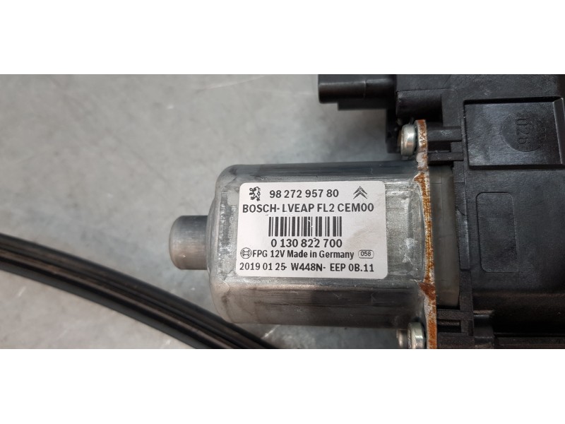 Recambio de elevalunas delantero derecho para citroen c4 cactus origins referencia OEM IAM 9827295780   Recambio de elevalunas delantero derecho para citroen c4 cactus origins referencia OEM IAM 9827295780