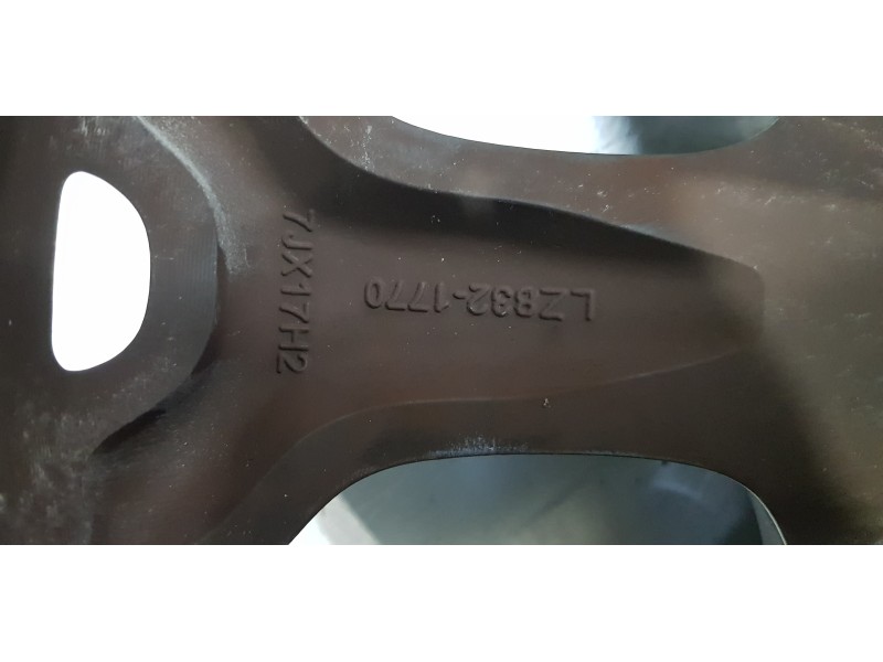 Recambio de llanta para fiat 500 l (330) basic referencia OEM IAM 735577032 735579512  Recambio de llanta para fiat 500 l (330) basic referencia OEM IAM 735577032 735579512