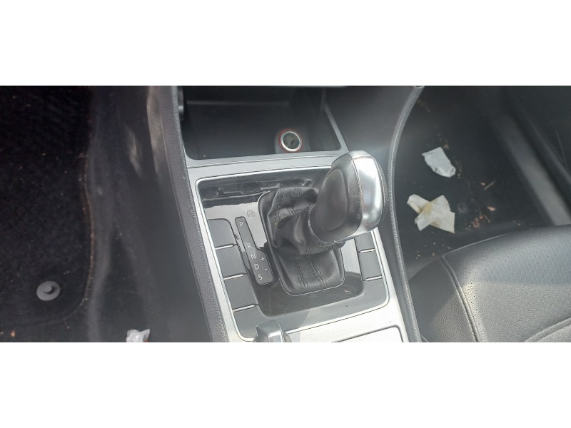 volkswagen passat lim. (362) del año 2012