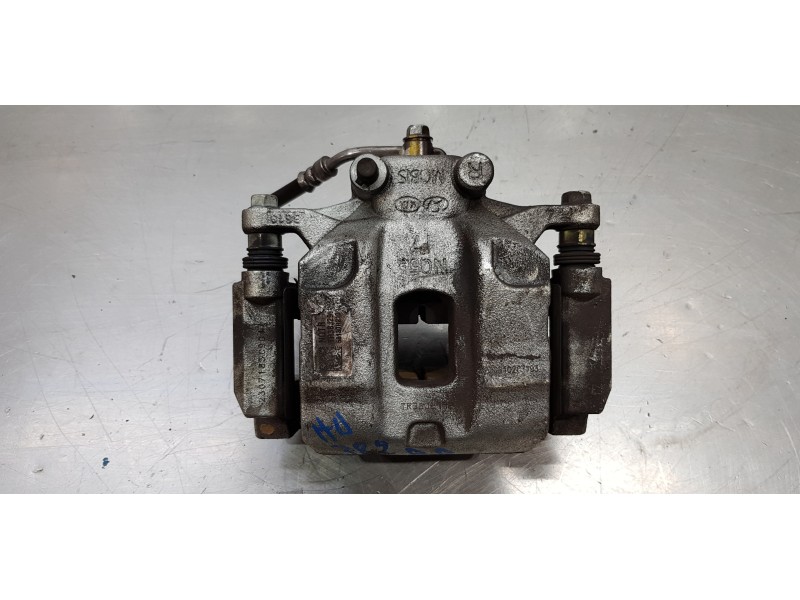 Recambio de pinza freno delantera derecha para hyundai tucson tecno sky referencia OEM IAM 58130R2100  