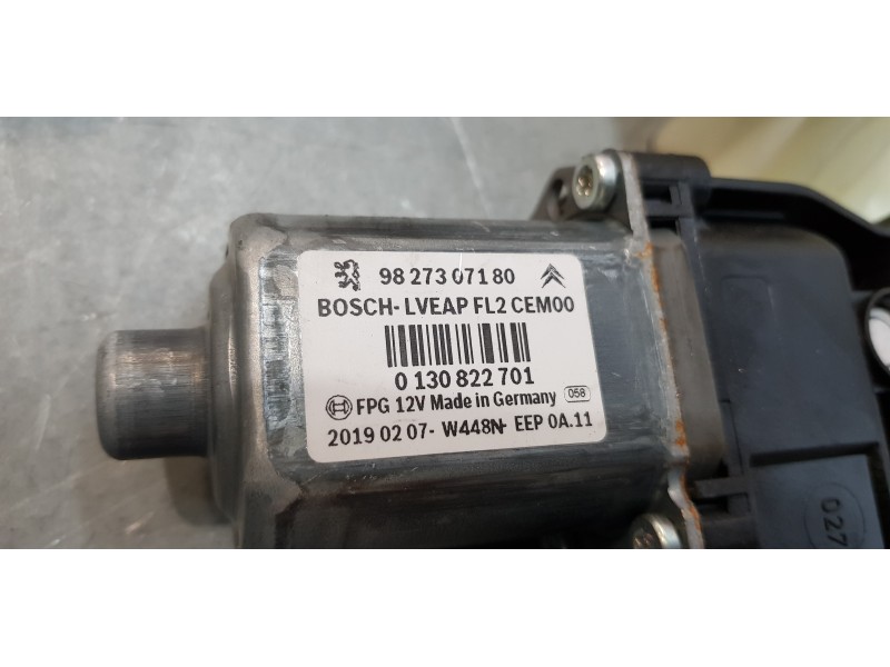 Recambio de elevalunas delantero izquierdo para citroen c4 cactus origins referencia OEM IAM 9827307180   Recambio de elevalunas delantero izquierdo para citroen c4 cactus origins referencia OEM IAM 9827307180