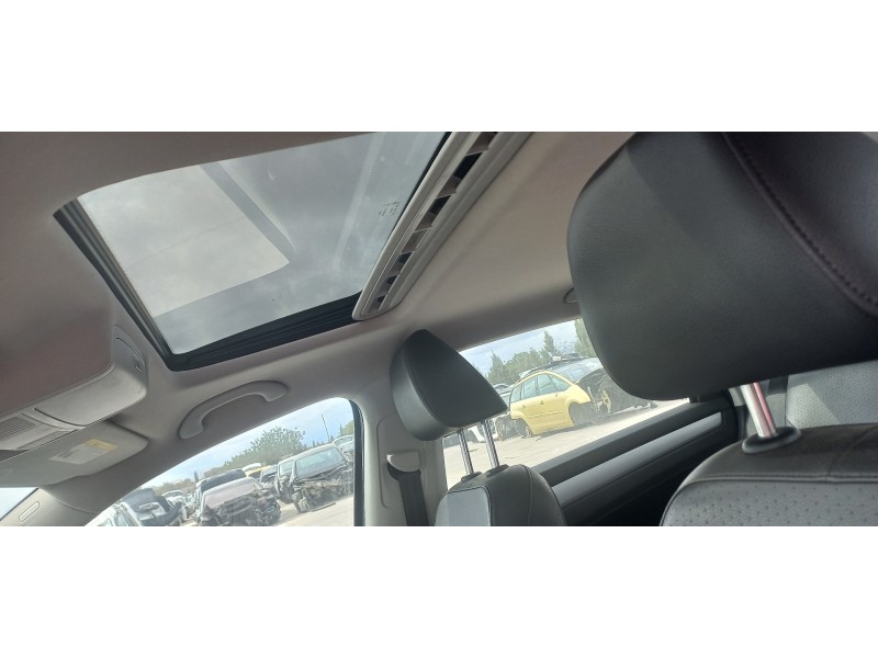 volkswagen passat lim. (362) del año 2012