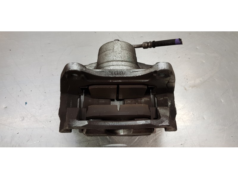 Recambio de pinza freno delantera derecha para hyundai tucson tecno sky referencia OEM IAM 58130R2100  