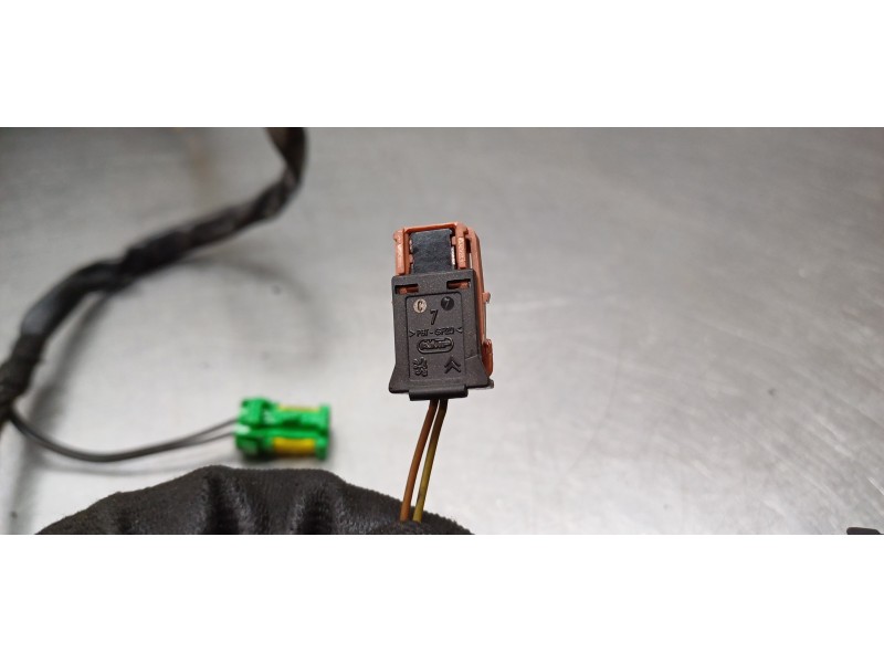 Recambio de retrovisor izquierdo para fiat ulysse (179) 2.2 jtd dynamic referencia OEM IAM 9467065680   Recambio de retrovisor izquierdo para fiat ulysse (179) 2.2 jtd dynamic referencia OEM IAM 9467065680