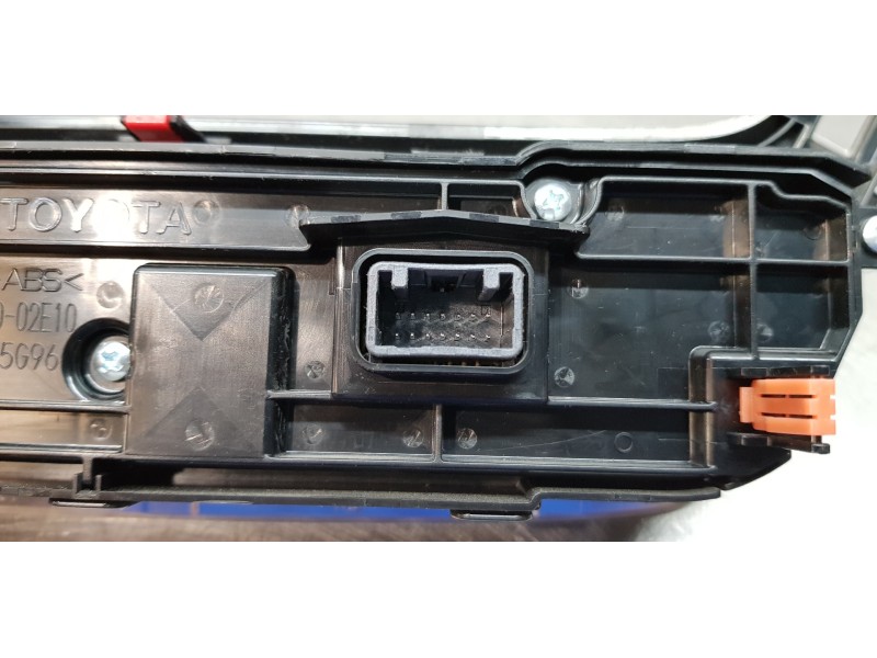 Recambio de mando climatizador para toyota corolla (e21) hybrid active referencia OEM IAM 5590002E10  