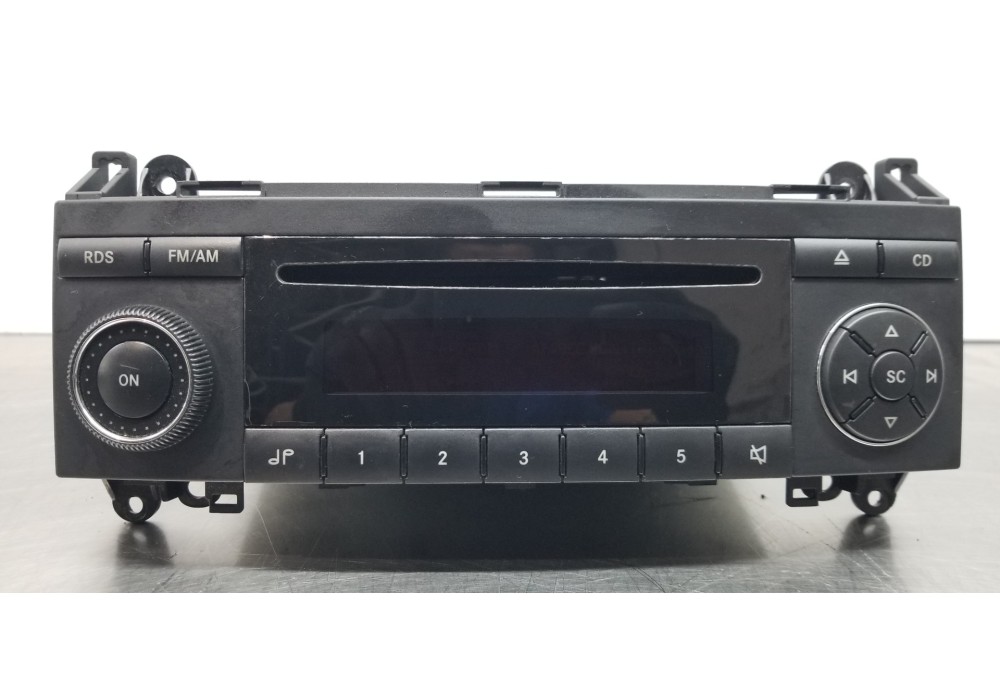 Recambio de sistema audio / radio cd para mercedes clase b (w245) 180 cdi (245.207) referencia OEM IAM A1698200486  