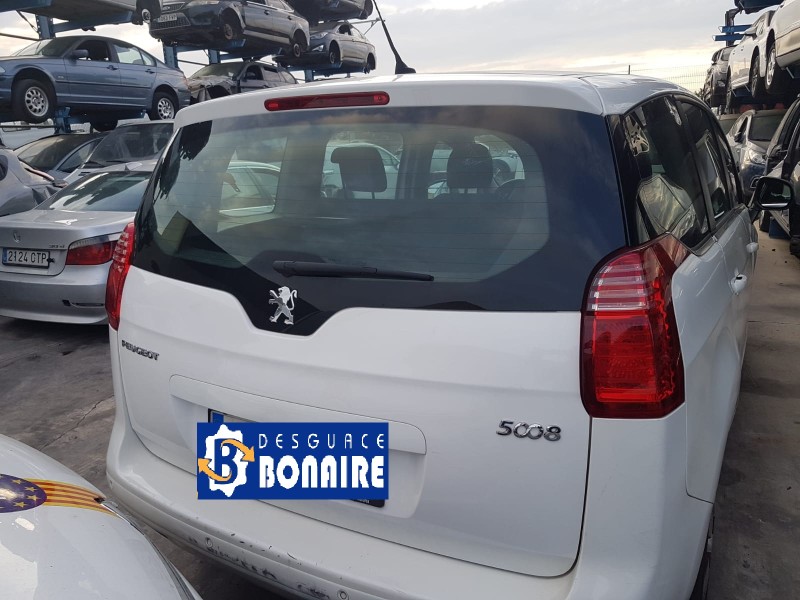 peugeot 5008 del año 2013