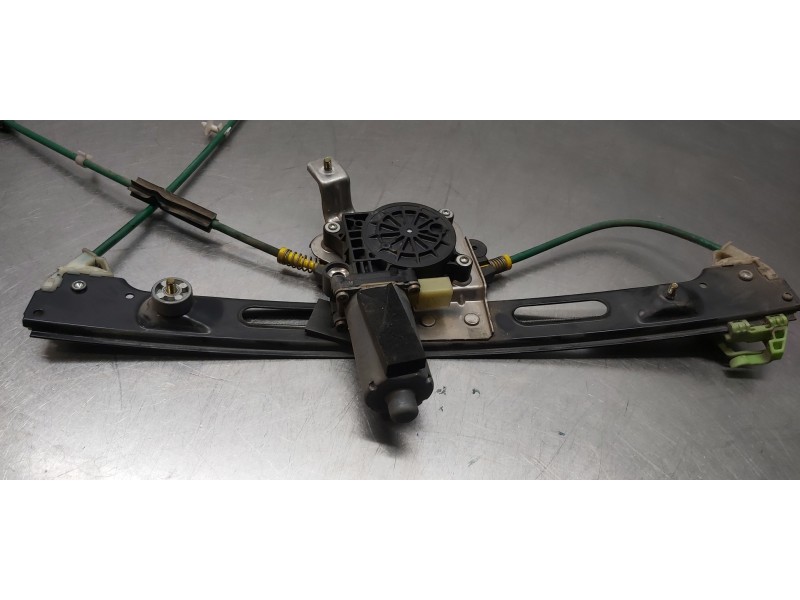 Recambio de elevalunas delantero derecho para bmw serie 3 compact (e46) 320td referencia OEM IAM 51338251352  