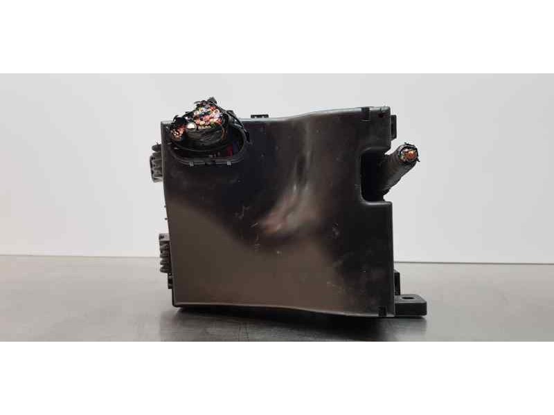 Recambio de caja reles / fusibles para hyundai ix35 classic 2wd referencia OEM IAM 914412Y131   Recambio de caja reles / fusibles para hyundai ix35 classic 2wd referencia OEM IAM 914412Y131