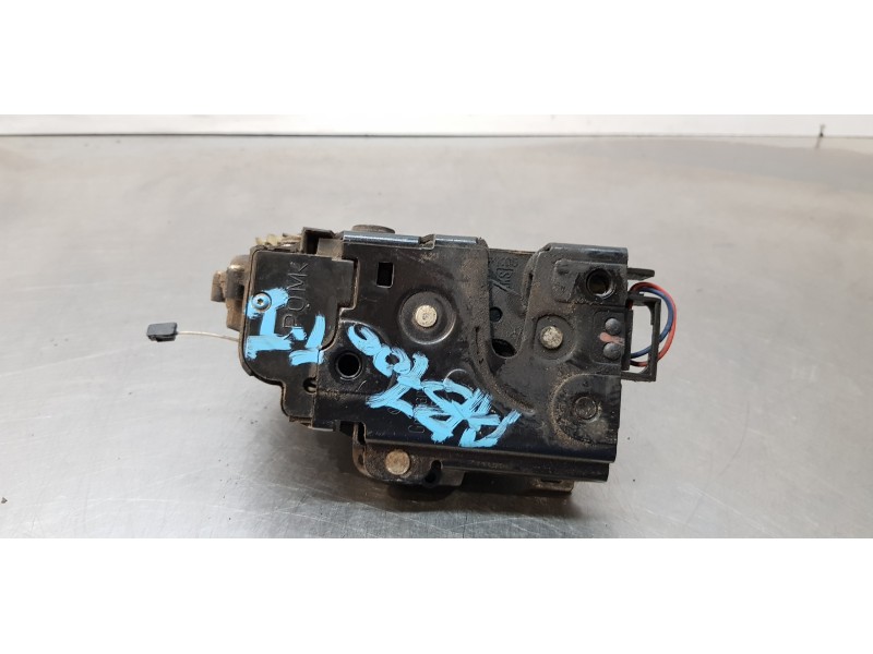 Recambio de cerradura puerta trasera izquierda para volkswagen passat berlina (3b3) 1.9 tdi referencia OEM IAM 3B1837015A   Recambio de cerradura puerta trasera izquierda para volkswagen passat berlina (3b3) 1.9 tdi referencia OEM IAM 3B1837015A