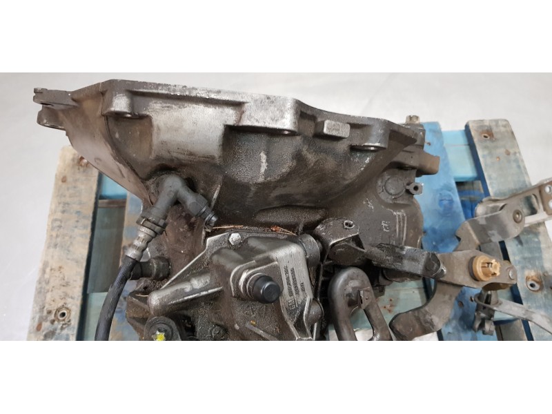 Recambio de caja cambios para opel corsa d catch me referencia OEM IAM 55566121 55565177 