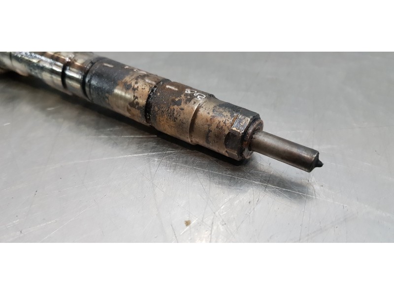 Recambio de inyector para volkswagen caddy ocio comfortline bmt referencia OEM IAM 04L130277AC  