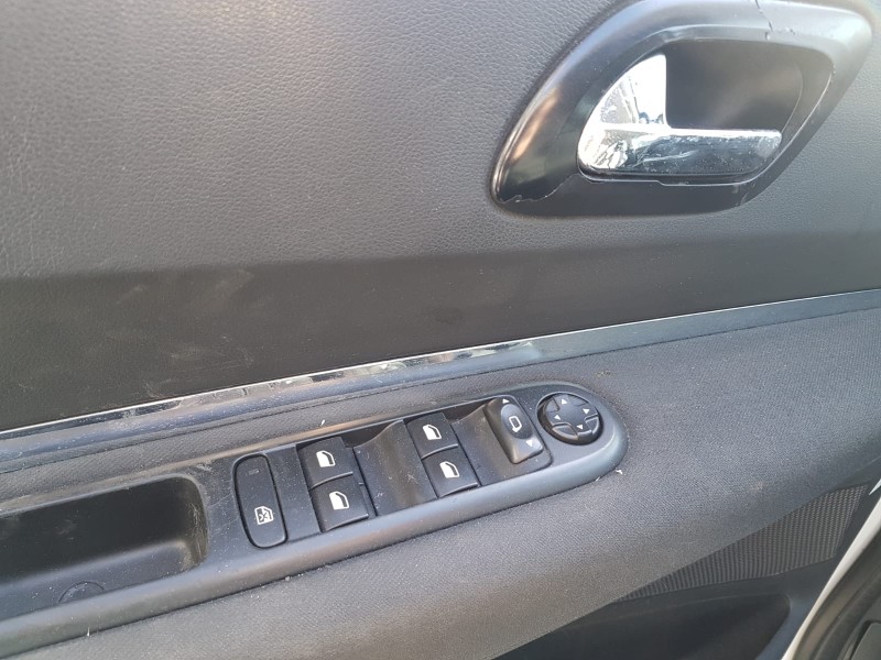 peugeot 5008 del año 2017 peugeot 5008 del año 2017