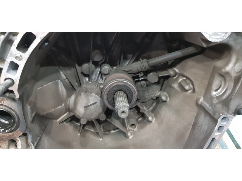 Recambio de caja cambios para dacia duster ii essential referencia OEM IAM TL4303 320103699R 320108290R Recambio de caja cambios para dacia duster ii essential referencia OEM IAM TL4303 320103699R 320108290R