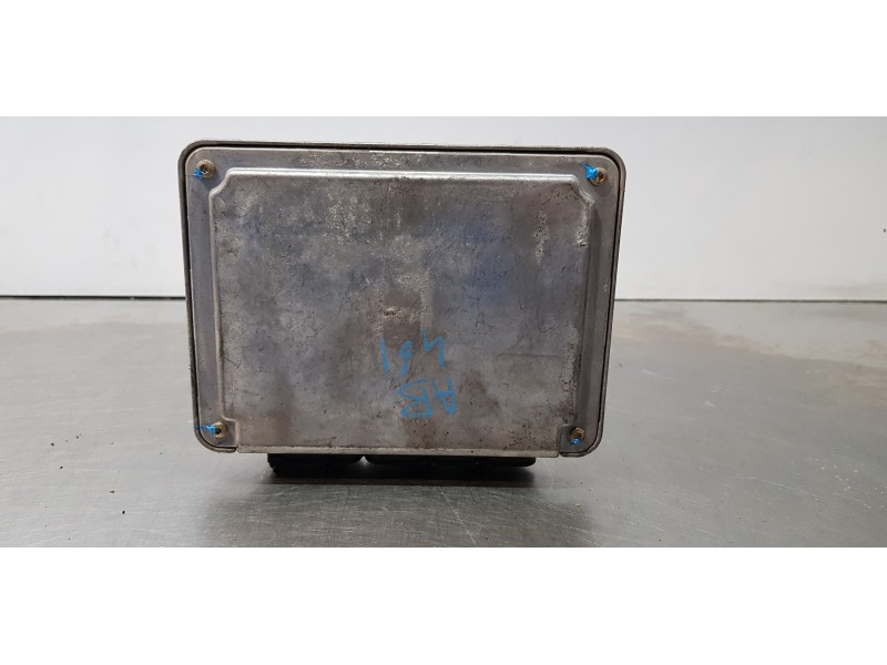 Recambio de centralita motor uce para seat leon (1m1) stella referencia OEM IAM 06A906018GC  