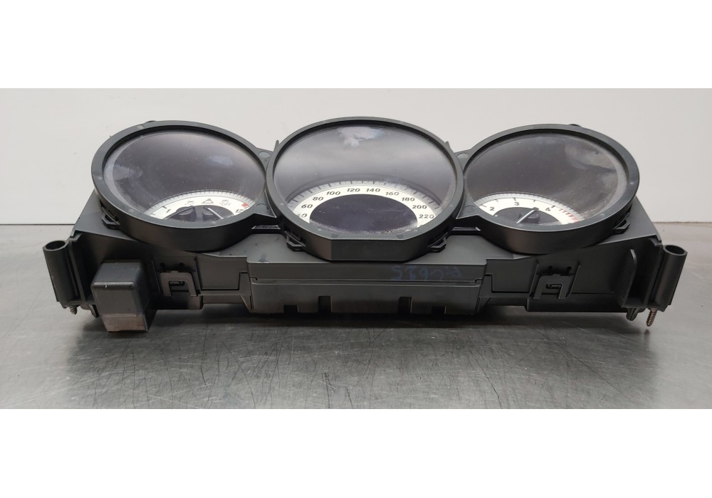 Recambio de cuadro instrumentos para mercedes clase cls (w218) cls 350 cdi be (218.323) referencia OEM IAM A2189007302  