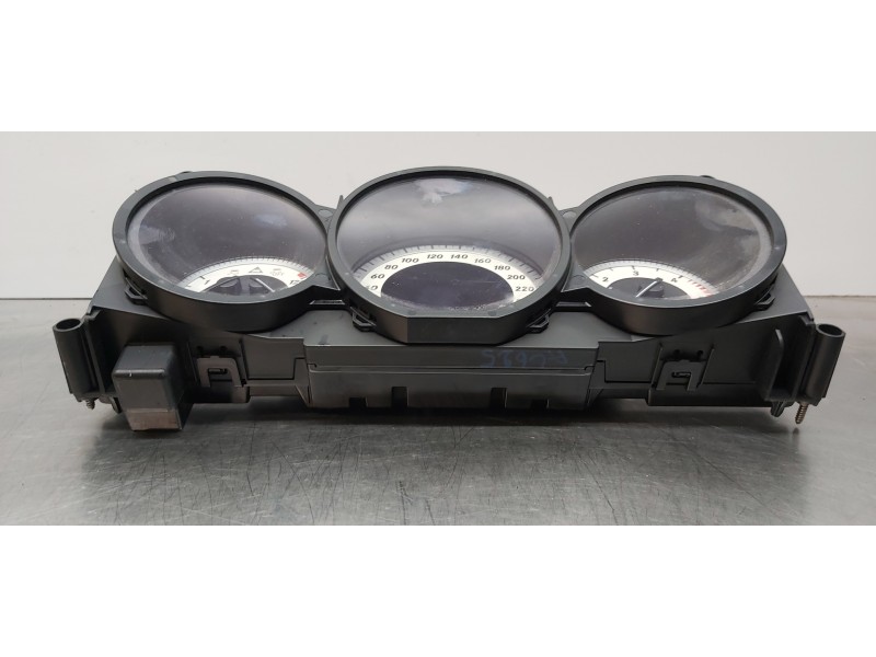 Recambio de cuadro instrumentos para mercedes clase cls (w218) cls 350 cdi be (218.323) referencia OEM IAM A2189007302  