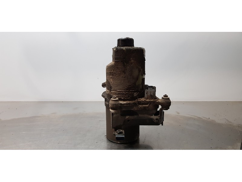 Recambio de bomba direccion para ford focus berlina (cap) trend referencia OEM IAM 4M513K514AD  