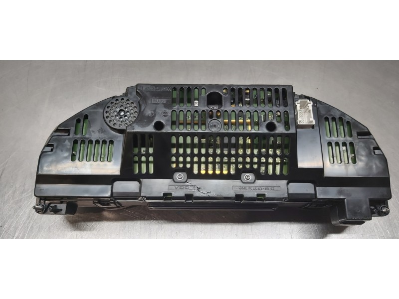 Recambio de cuadro instrumentos para mercedes clase cls (w218) cls 350 cdi be (218.323) referencia OEM IAM A2189007302  