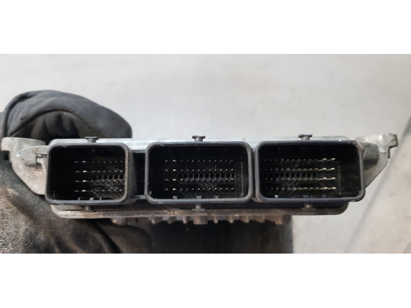 Recambio de centralita motor uce para ford focus berlina (cap) trend referencia OEM IAM 5M5112A650MB  