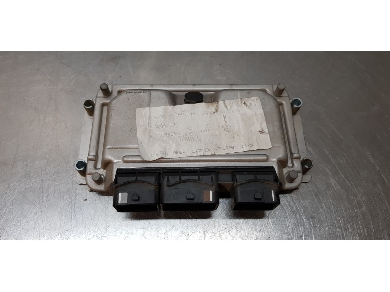 Recambio de centralita motor uce para peugeot 307 (s1) xr referencia OEM IAM 9657823980  