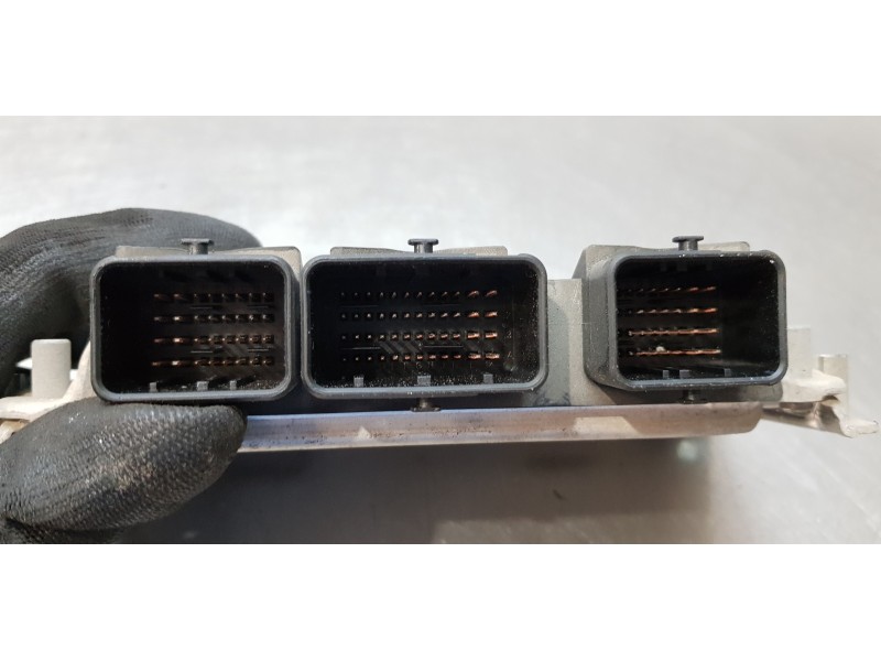 Recambio de centralita motor uce para peugeot 307 (s1) xr referencia OEM IAM 9657823980  