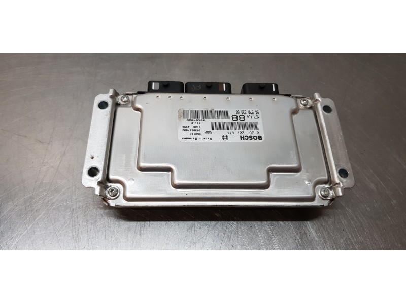 Recambio de centralita motor uce para peugeot 307 (s1) xr referencia OEM IAM 9657823980  