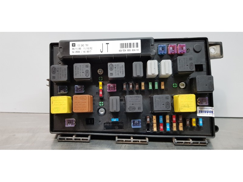 Recambio de caja reles / fusibles para opel astra h ber. cosmo referencia OEM IAM 13242781 5DK009464  Recambio de caja reles / fusibles para opel astra h ber. cosmo referencia OEM IAM 13242781 5DK009464