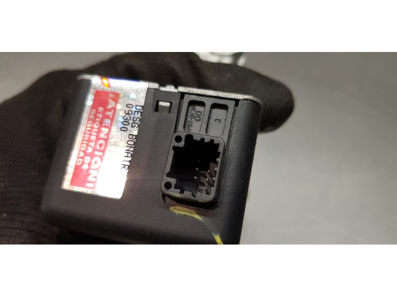 Recambio de antirrobo para dacia duster ii comfort 4wd referencia OEM IAM 487008065R   Recambio de antirrobo para dacia duster ii comfort 4wd referencia OEM IAM 487008065R