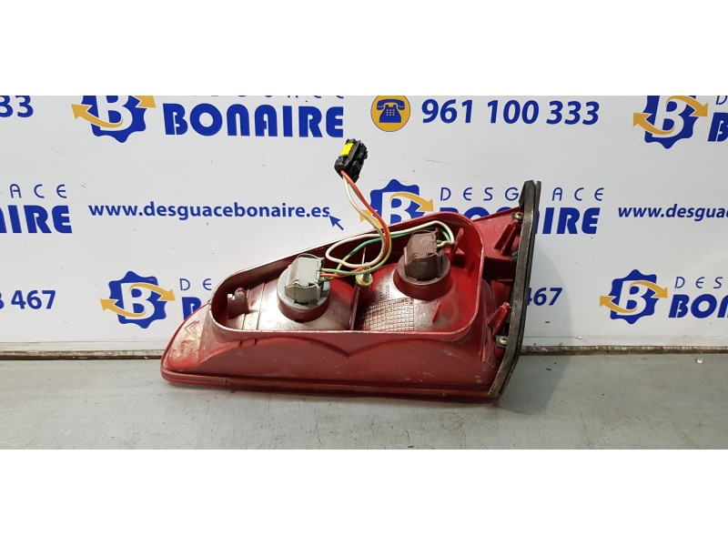 Recambio de piloto trasero izquierdo interior para peugeot 607 (s2) paquete referencia OEM IAM 2543G  