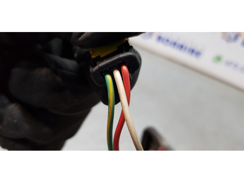 Recambio de piloto trasero izquierdo interior para peugeot 607 (s2) paquete referencia OEM IAM 2543G  