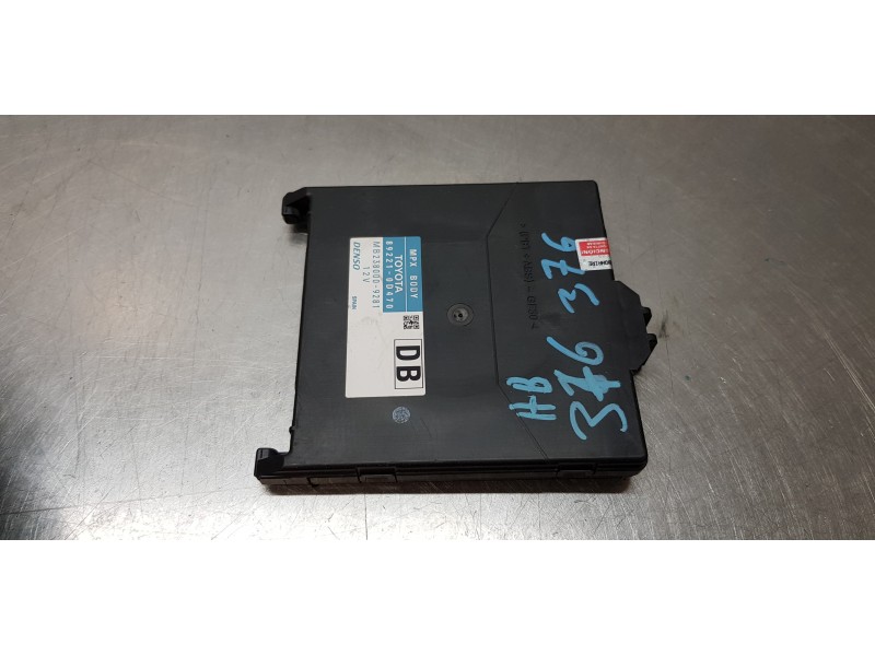 Recambio de modulo electronico para toyota yaris hsd city referencia OEM IAM 892210D470  