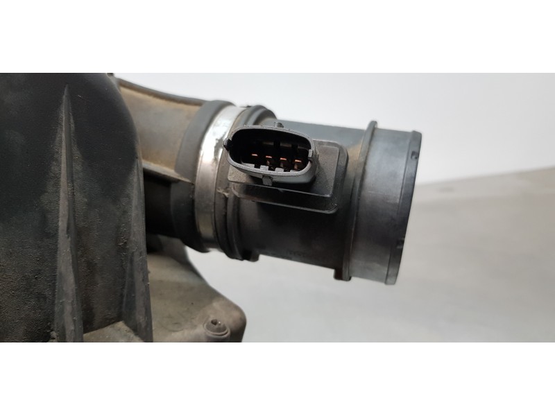 Recambio de filtro aire para opel astra h ber. cosmo referencia OEM IAM 55556463 55556464 