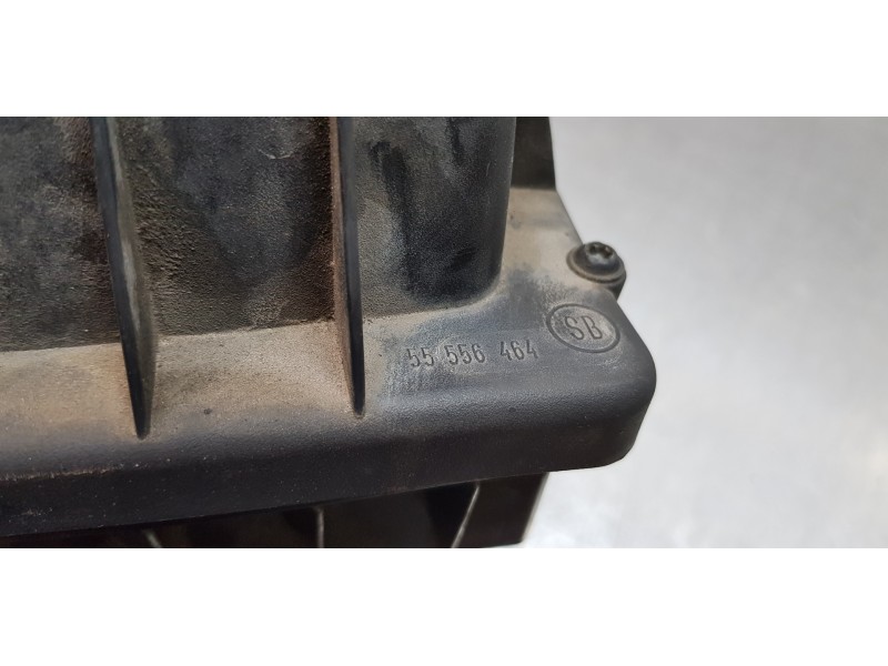 Recambio de filtro aire para opel astra h ber. cosmo referencia OEM IAM 55556463 55556464 