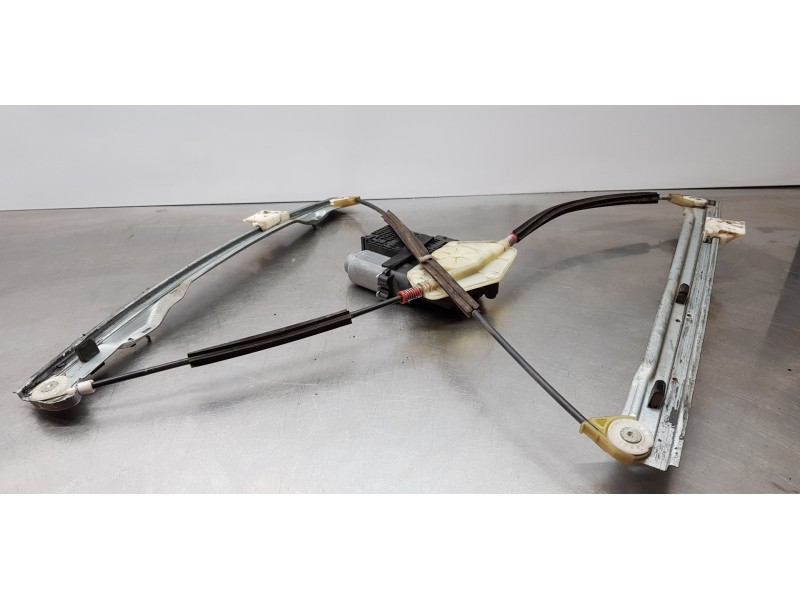 Recambio de elevalunas delantero izquierdo para citroen c4 picasso exclusive referencia OEM IAM 9221CV 9682495880  Recambio de elevalunas delantero izquierdo para citroen c4 picasso exclusive referencia OEM IAM 9221CV 9682495880