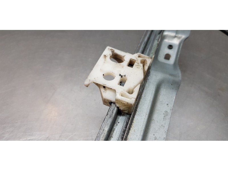 Recambio de elevalunas delantero izquierdo para citroen c4 picasso exclusive referencia OEM IAM 9221CV 9682495880  Recambio de elevalunas delantero izquierdo para citroen c4 picasso exclusive referencia OEM IAM 9221CV 9682495880