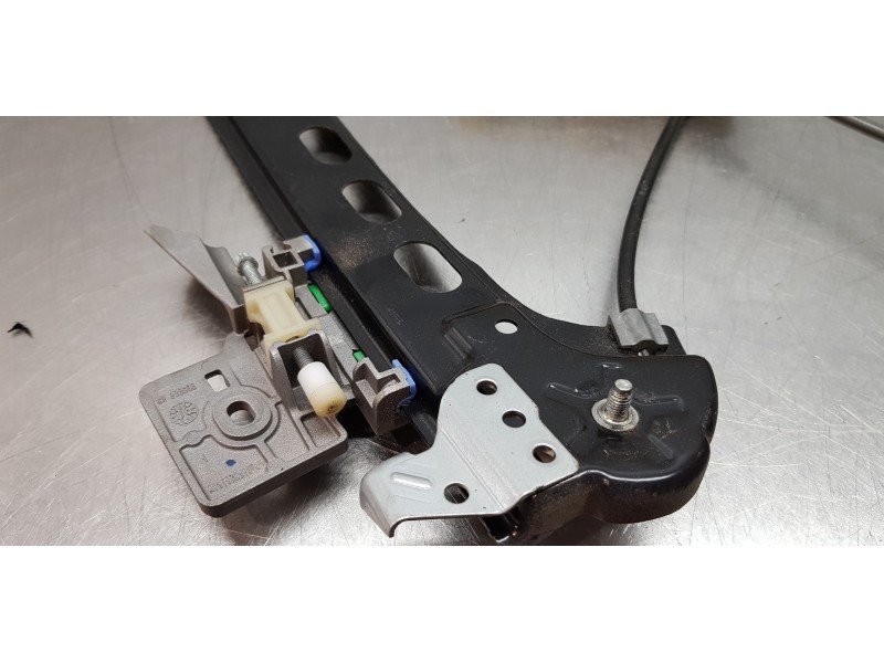 Recambio de elevalunas trasero derecho para mercedes clase cls (w219) 350 cgi (219.357) referencia OEM IAM A2197301046 A21973008