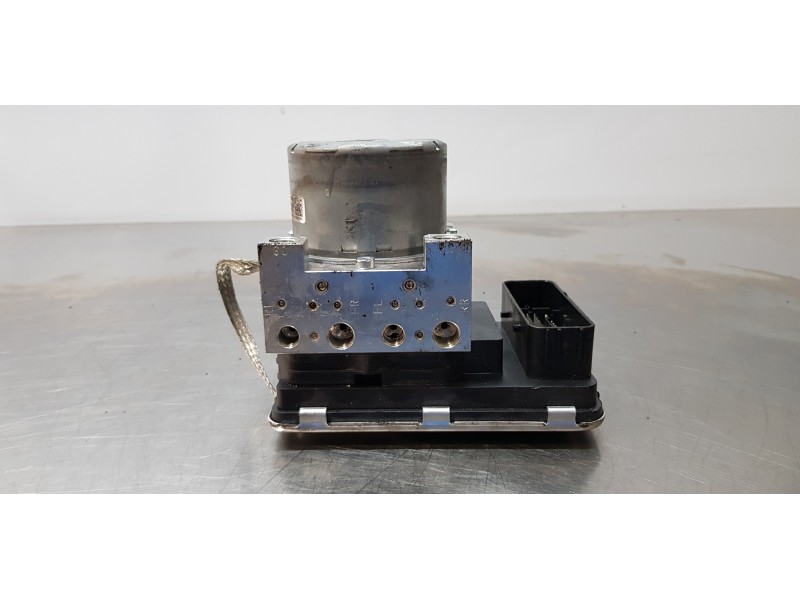 Recambio de abs para volvo xc60 r design awd referencia OEM IAM 32214772  