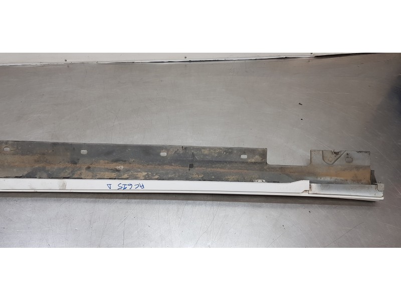 Recambio de faldon lateral para mercedes clase cls (w218) cls 350 cdi be (218.323) referencia OEM IAM A21869803549999  