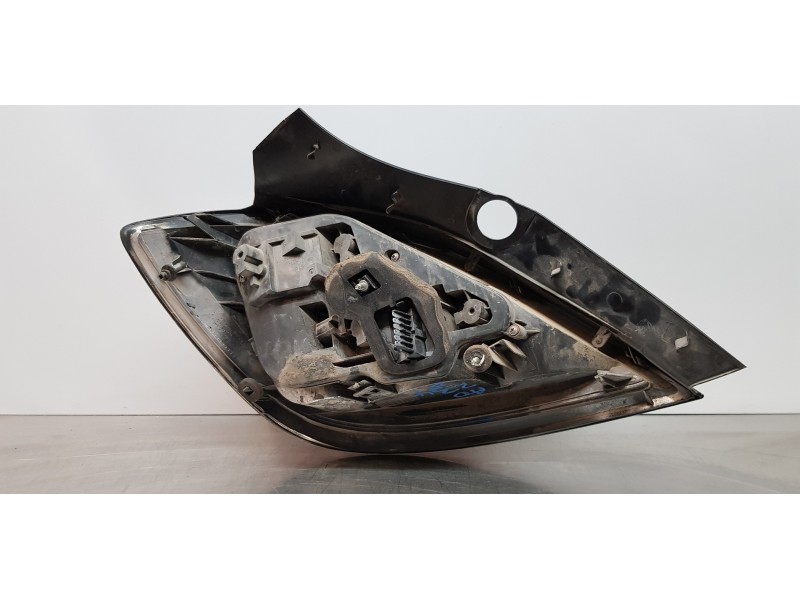 Recambio de piloto trasero derecho para opel astra h ber. cosmo referencia OEM IAM 93190305  