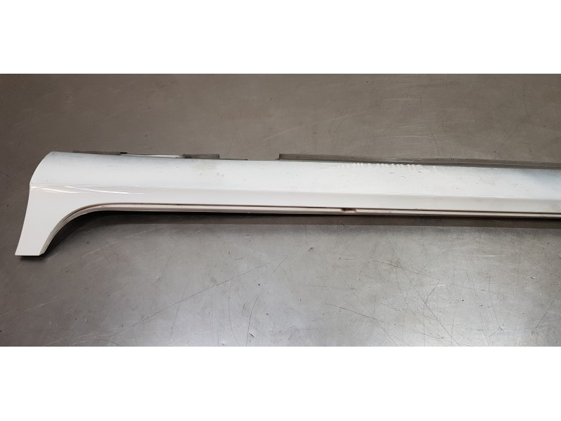 Recambio de faldon lateral para mercedes clase cls (w218) cls 350 cdi be (218.323) referencia OEM IAM A21869800549999  