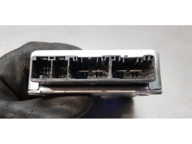 Recambio de modulo electronico para toyota yaris hsd city referencia OEM IAM 896500D333  