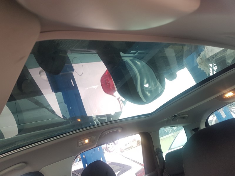 peugeot 5008 del año 2014