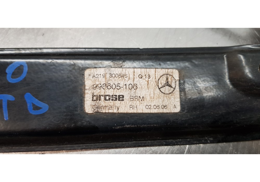 Recambio de elevalunas trasero derecho para mercedes clase cls (w219) 350 cgi (219.357) referencia OEM IAM A2197301046 A21973008