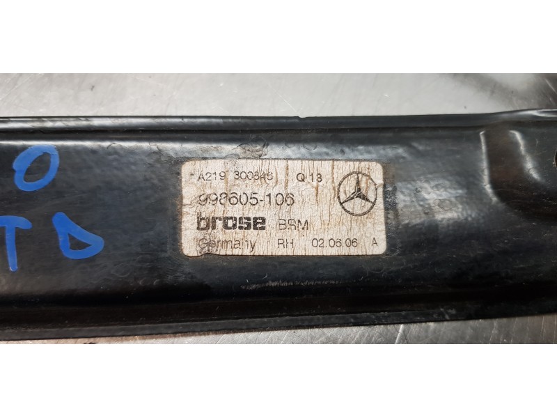 Recambio de elevalunas trasero derecho para mercedes clase cls (w219) 350 cgi (219.357) referencia OEM IAM A2197301046 A21973008