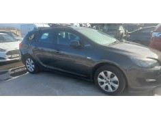 opel astra j sports tourer del año 2015 2