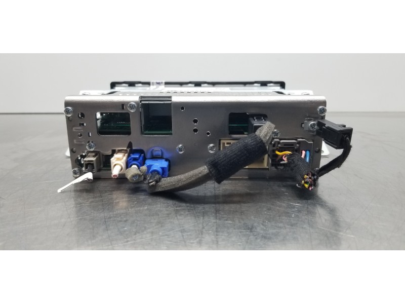 Recambio de sistema audio / radio cd para hyundai tucson tecno sky referencia OEM IAM 96160N7121  
